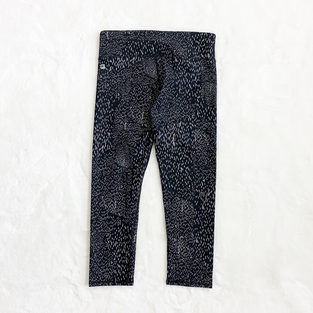 Fabletics Mid Rise Printed Powerhold Crop Leggings - Picture 6 of 7